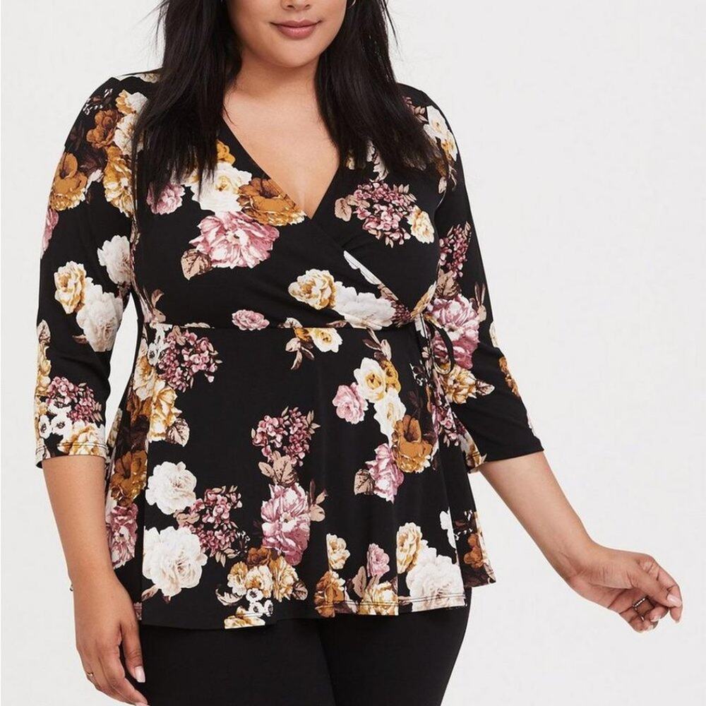 Torrid Black Floral Studio Knit Wrap Peplum Top Size 5/5x
